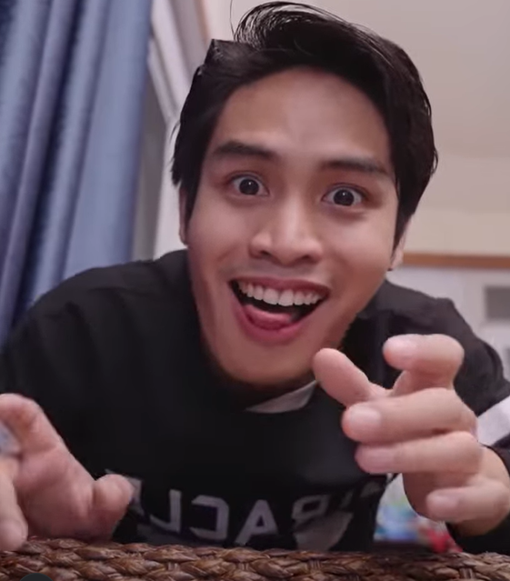 รับชมวิดีโอฉบับเต็มได้ที่นี่:: ขาวจั๊ว1